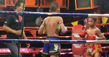 Muay Thai von Jugend an